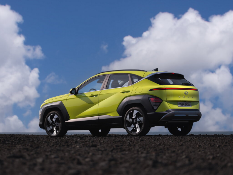 HYUNDAI Kona Kona 2 поколение Джип/SUV 5 дв., Гибрид, SX2