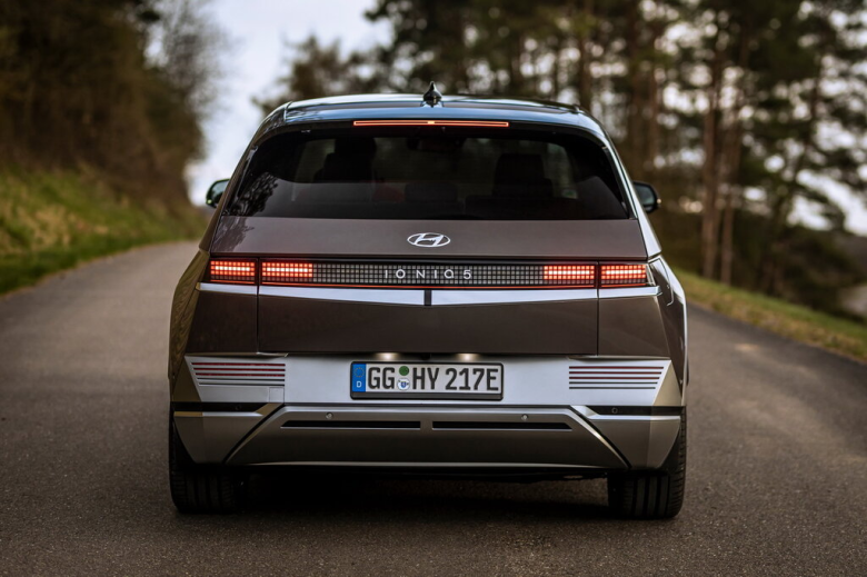 HYUNDAI IONIQ5 IONIQ5 1 поколение Хэтчбек 5 дв., NE