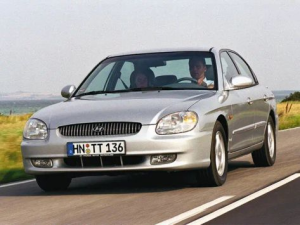 Hyundai Sonata (EF) Седан 03.1998 - 01.2001