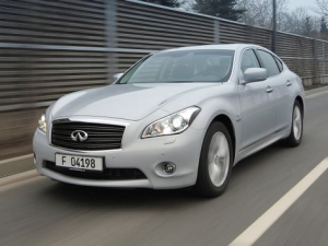 Infiniti M35h Седан, Гибрид 03.2010 - 10.2013