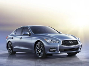Infiniti Q50 Седан, Гибрид 04.2014 - 11.2017