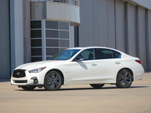 Infiniti Q50 Седан, Гибрид 03.2017 - 03.2020
