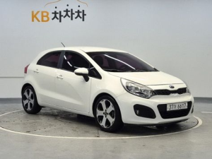 Kia Pride (UB) Хэтчбек 5 дв. 09.2011 - 12.2014