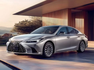 Lexus ES200 Седан 11.2024 -  н.в.