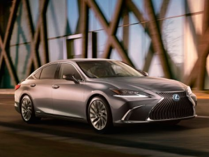 Lexus ES300h (XZ10) Седан, Гибрид 04.2018 - 07.2021