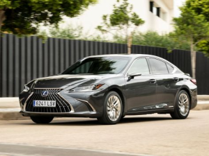 Lexus ES300h (XZ10) Седан, Гибрид 08.2021 -  н.в.