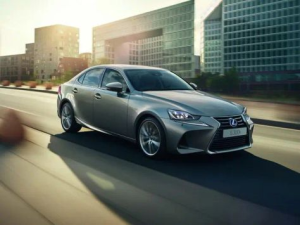 Lexus IS300h (XE30) Седан, Гибрид 09.2016 - 09.2020