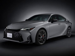 Lexus IS300h Седан, Гибрид 01.2026 -  н.в.