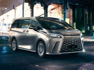 Lexus LM350h Минивэн, Гибрид 04.2023 -  н.в.