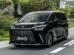 Lexus LM500h Минивэн, Гибрид 04.2023 -  н.в.