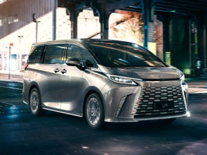 Lexus LM500h Минивэн, Гибрид 04.2023 -  н.в.