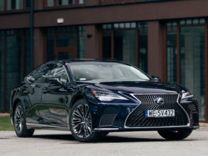 Lexus LS500h (XF50) Седан, Гибрид 07.2020 -  н.в.