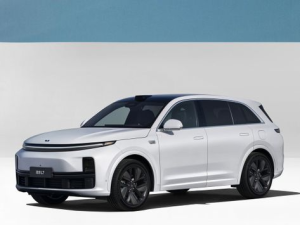 Li L7 Джип/SUV 5 дв., Гибрид 09.2022 - н.в.