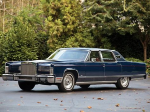 Lincoln Continental Седан 09.1976 - 08.1979