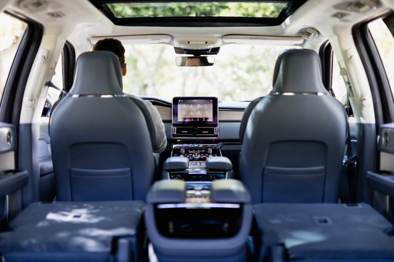 LINCOLN Navigator Navigator 4 поколение Джип/SUV 5 дв., U554