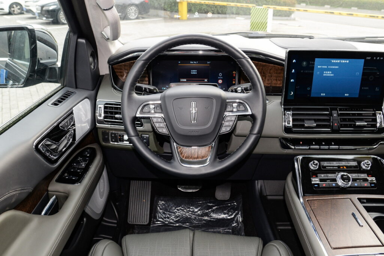 LINCOLN Navigator Navigator 4 поколение, рестайлинг Джип/SUV 5 дв., U554