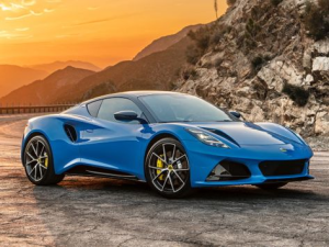Lotus Emira Купе 08.2022 -  н.в.