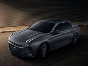Lynk & Co 03 Седан, Гибрид 09.2022 -  н.в.