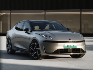 Lynk & Co 07 Седан, Гибрид 05.2024 -  н.в.