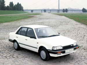 Mazda 323 (BF) Седан 02.1987 - 08.1989