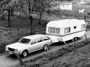 Mazda 929 (LA4) Седан 03.1980 - 09.1988