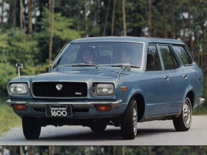 Mazda Grand Familia Универсал 09.1971 - 08.1975