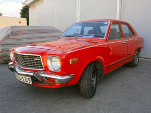 Mazda Grand Familia Седан 09.1975 - 10.1978