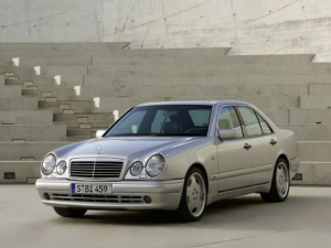 Mercedes-Benz E-Class (W210) Седан 05.1995 - 06.1999