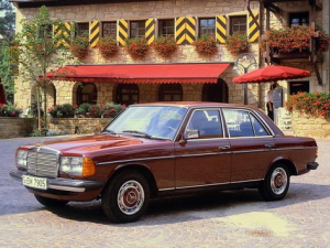Mercedes-Benz W123 (W123) Седан 11.1975 - 12.1985