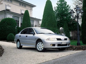 Mitsubishi Carisma Седан 11.1999 - 10.2004