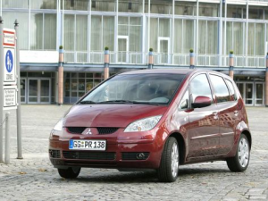 Mitsubishi Colt (Z30) Хэтчбек 5 дв. 01.2004 - 08.2009