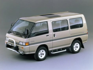 Mitsubishi Delica Минивэн 06.1986 - 07.1990