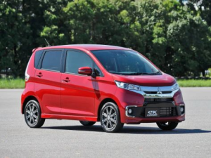 Mitsubishi ek Custom Хэтчбек 5 дв. 10.2015 - 02.2019