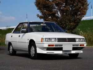 Mitsubishi Eterna Седан 11.1988 - 05.1990