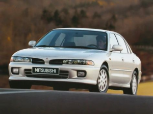 Mitsubishi Galant Седан 05.1992 - 07.1996