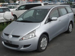 Mitsubishi Grandis Минивэн 05.2003 - 05.2005
