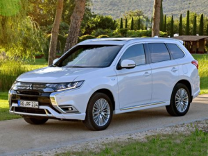 Mitsubishi Outlander (GF0W, GG0W) Джип/SUV 5 дв., Гибрид 03.2018 - 09.2021