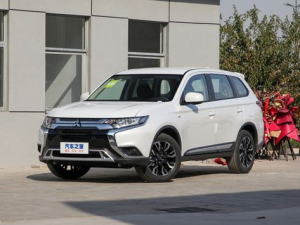 Mitsubishi Outlander Джип/SUV 5 дв. 12.2018 - 10.2022