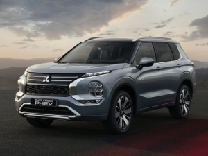 Mitsubishi Outlander (GN0W) Джип/SUV 5 дв., Гибрид 10.2024 -  н.в.