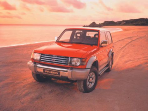 Mitsubishi Pajero (V20) Джип/SUV 3 дв. 01.1991 - 04.1997