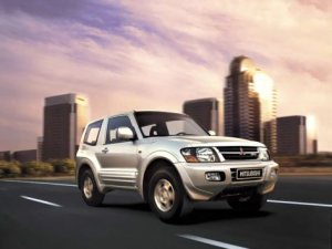 Mitsubishi Pajero (V60) Джип/SUV 3 дв. 12.1999 - 06.2003