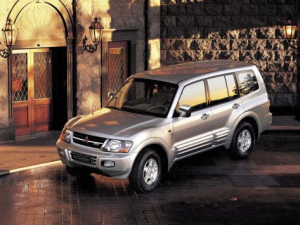 Mitsubishi Pajero (V70) Джип/SUV 5 дв. 12.1999 - 06.2003