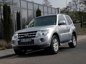 Mitsubishi Pajero (V80) Джип/SUV 3 дв. 09.2011 - 07.2014