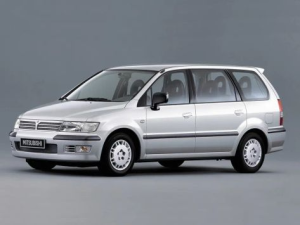 Mitsubishi Space Wagon Минивэн 03.1997 - 12.2004
