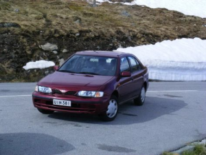 Nissan Almera (N15) Седан 03.1998 - 01.2000