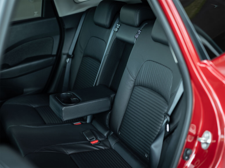 NISSAN Aura Aura 1 поколение Хэтчбек 5 дв., Гибрид, FE13, FSNE13
