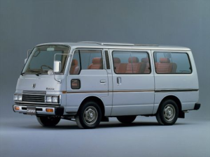 Nissan Caravan (E23) Минивэн 04.1983 - 08.1986