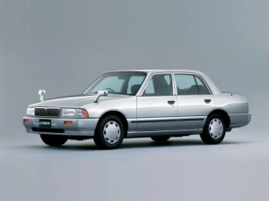 Nissan Crew (K30) Седан 07.1993 - 06.2009