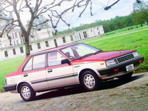 Nissan Laurel Spirit (B11) Седан 11.1983 - 07.1986