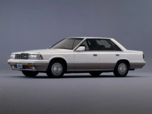 Nissan Laurel (C32) Седан 10.1986 - 12.1988